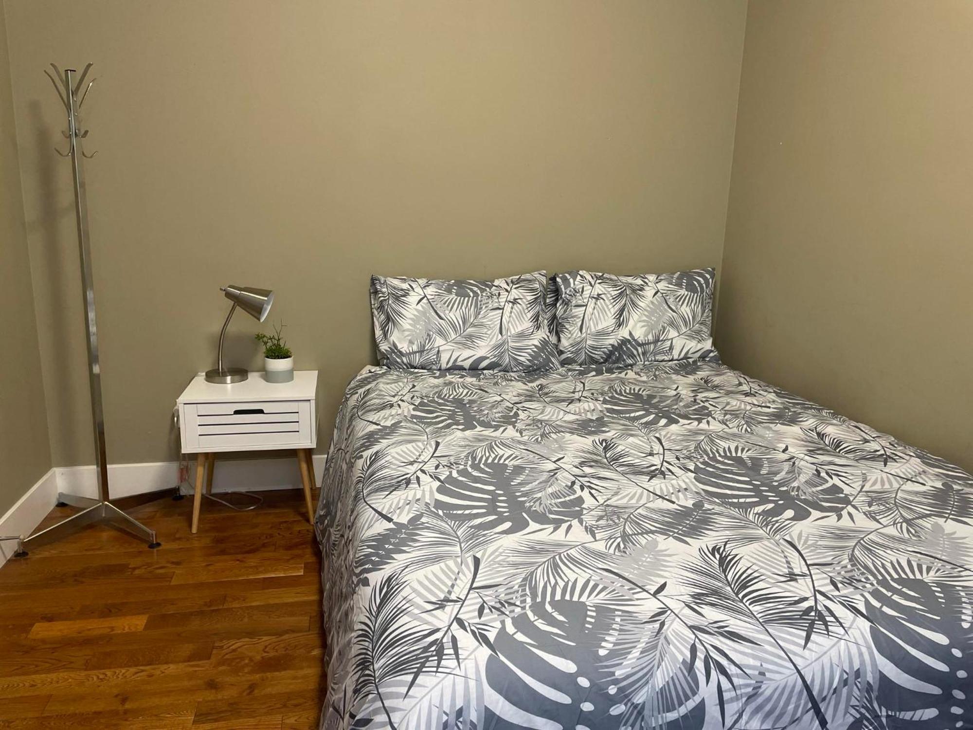 Privatunterkunft Guest With Private Bath In Langford